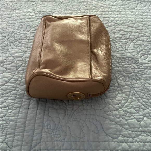 Nine West Gold Cosmetic Bag/Clutch/Shoulder Bag with Sleek Design - Picture 2 of 9